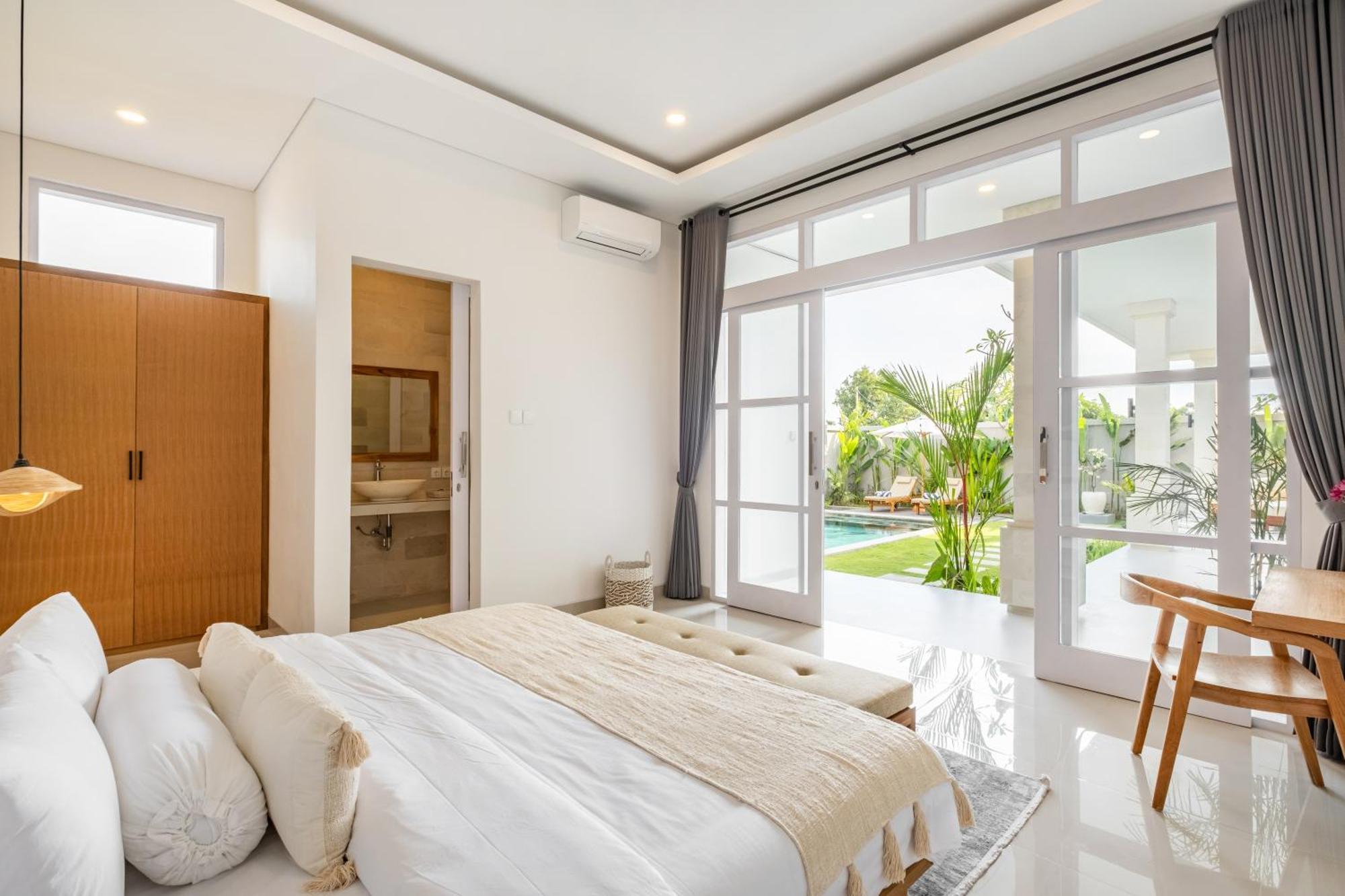 Navaria Canggu (Bali)
